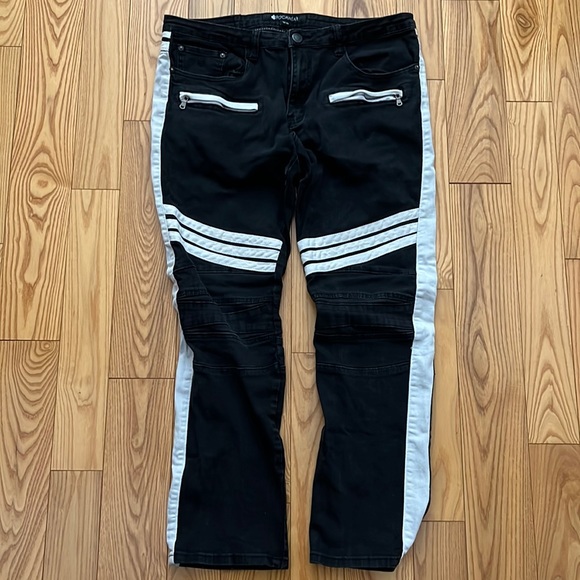 Rocawear Jeans - Picture 1 of 11